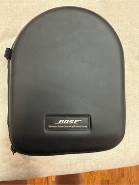Bose Black Travel Case and noise cancelling headphones